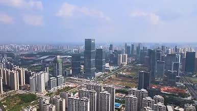 4K航拍地标南宁良庆区视频的预览图